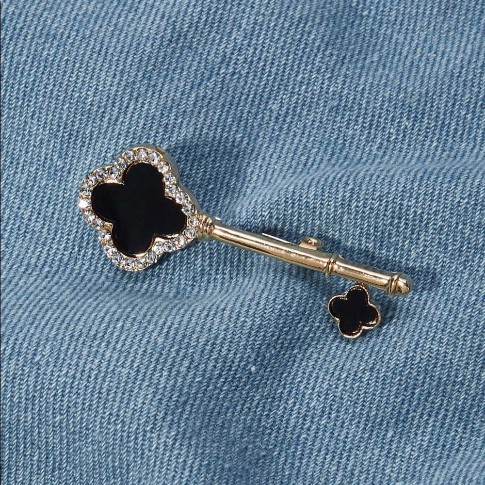 Clover Cuff Brooch | Black Enamel + Rhinestone Gold Tone - Picture 8 of 9